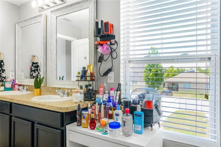 Image No.33-5 Bed House for sale