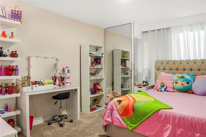 Image No.44-5 Bed House for sale
