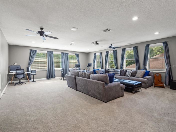 Image No.45-6 Bed House for sale