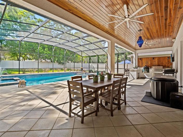 Image No.47-6 Bed House for sale