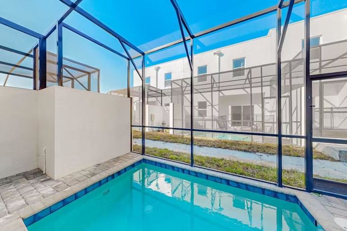 Image No.28-4 Bed Townhouse for sale