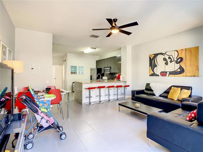 Image No.20-3 Bed Townhouse for sale