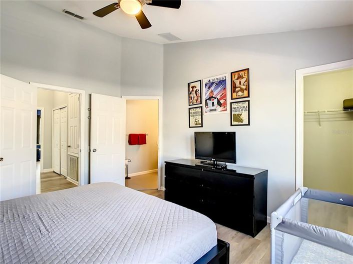 Image No.35-3 Bed Townhouse for sale