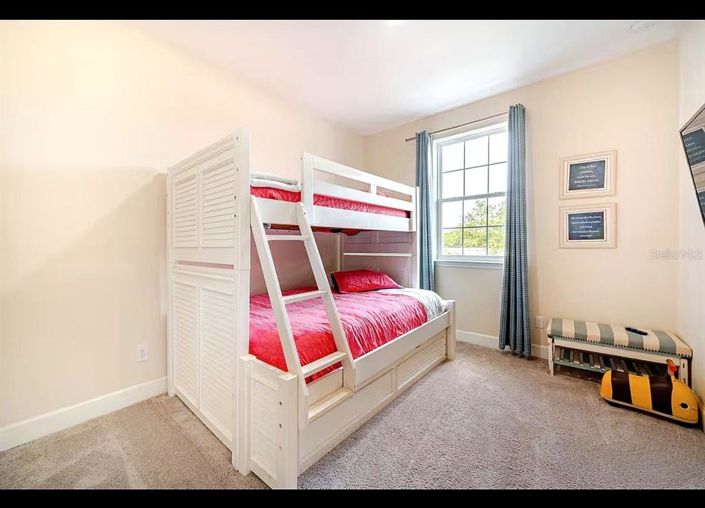 Image No.23-4 Bed Townhouse for sale