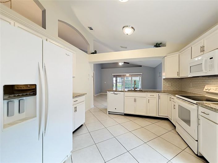 Image No.18-2 Bed House for sale