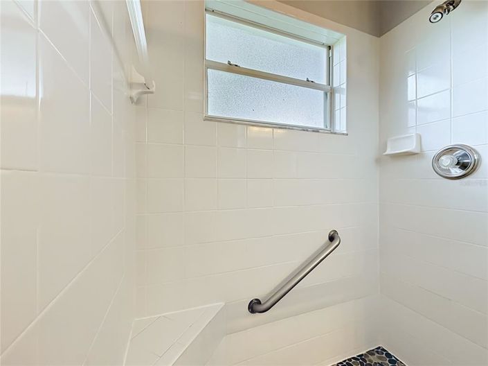 Image No.35-2 Bed House for sale