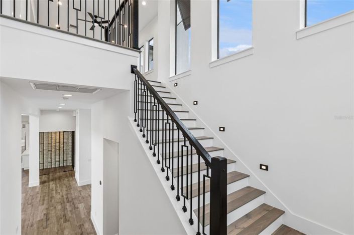 Image No.19-4 Bed House for sale