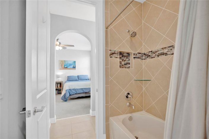 Image No.39-6 Bed House for sale