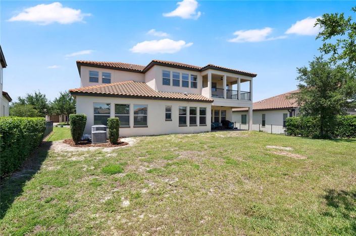 Image No.53-6 Bed House for sale