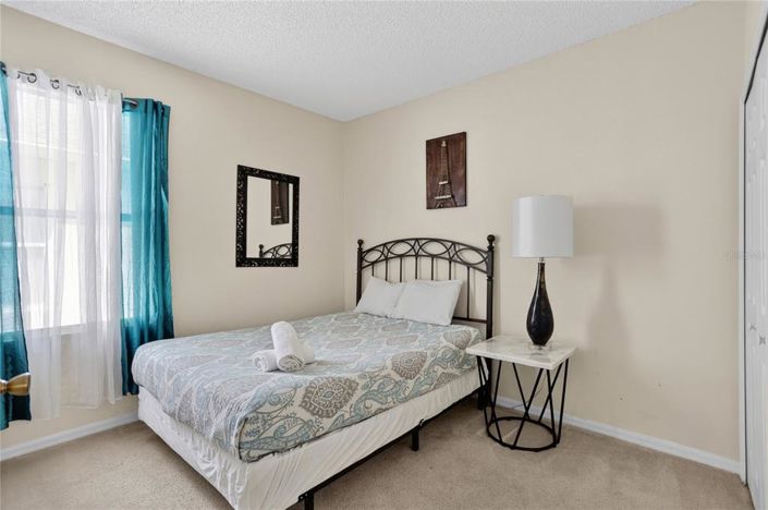 Image No.20-3 Bed House for sale