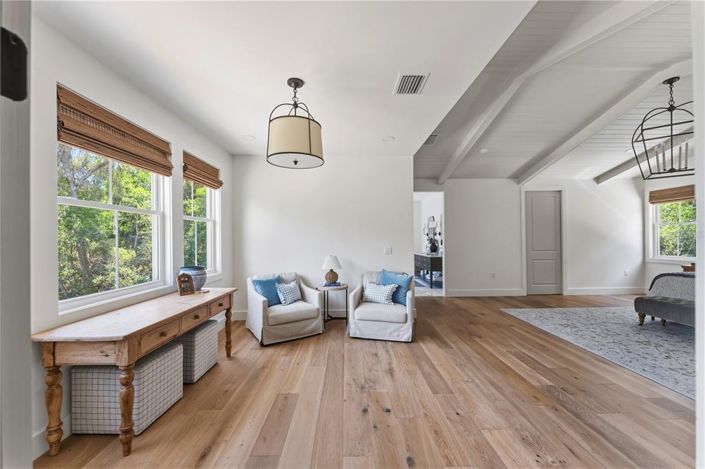 Image No.32-5 Bed House for sale