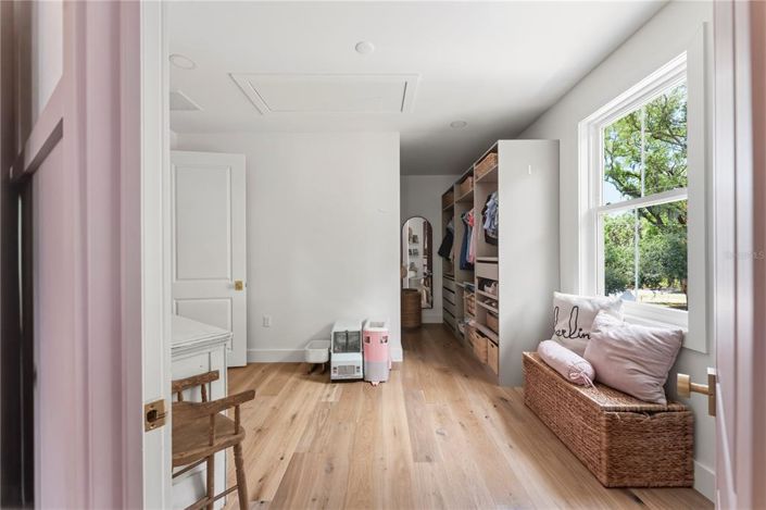 Image No.41-5 Bed House for sale