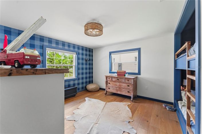 Image No.54-5 Bed House for sale