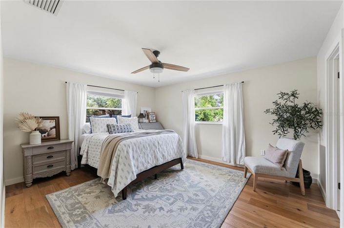 Image No.59-5 Bed House for sale