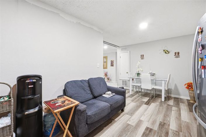 Image No.25-3 Bed House for sale
