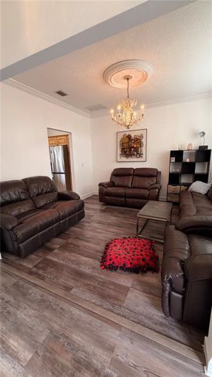 Image No.33-3 Bed House for sale