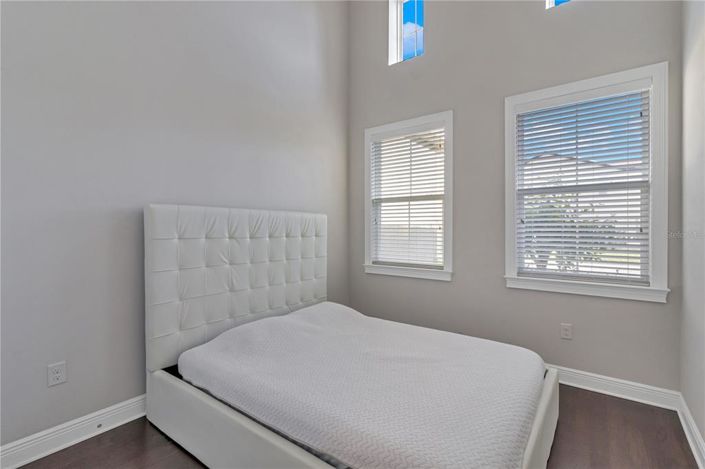 Image No.15-4 Bed House for sale