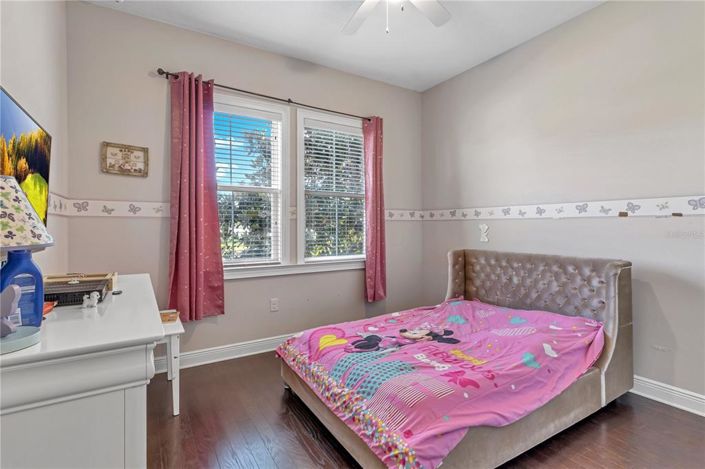 Image No.17-4 Bed House for sale