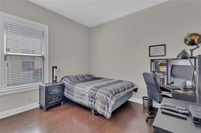 Image No.19-4 Bed House for sale