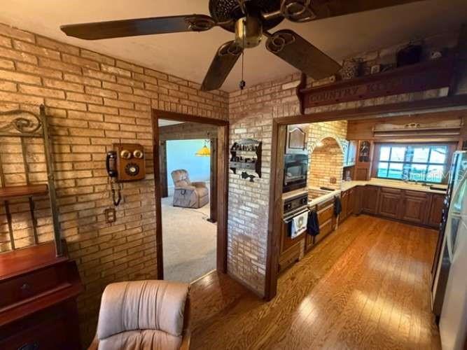 Image No.17-4 Bed House for sale