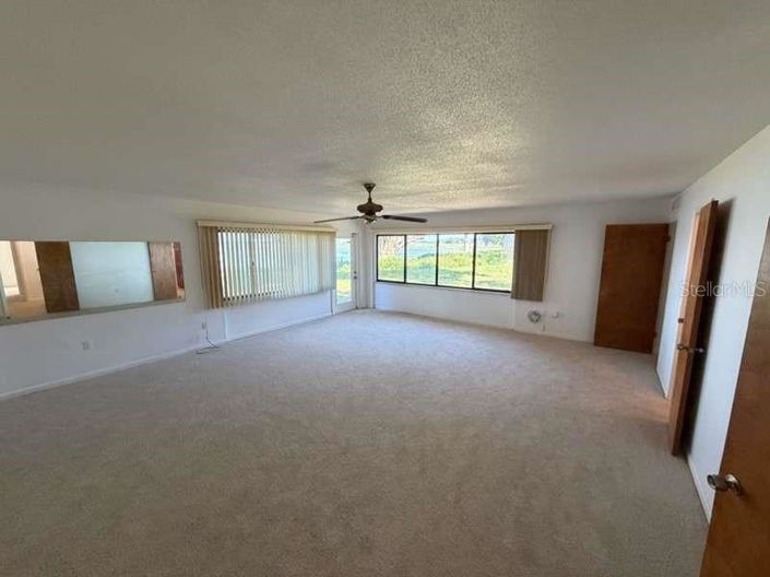 Image No.22-4 Bed House for sale