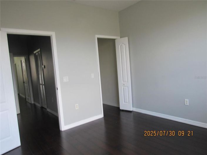 Image No.11-2 Bed Townhouse for sale