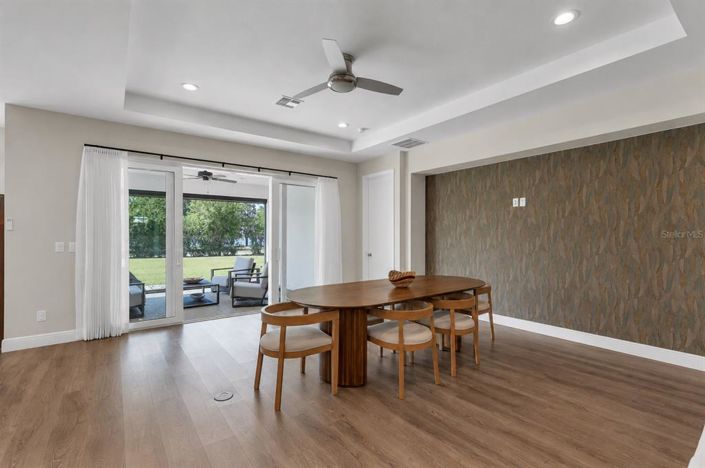 Image No.12-3 Bed House for sale