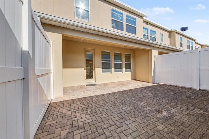 Image No.24-4 Bed Townhouse for sale