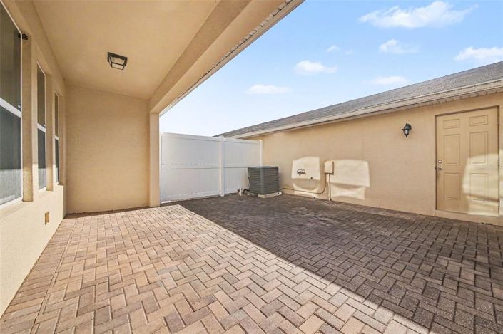 Image No.25-4 Bed Townhouse for sale