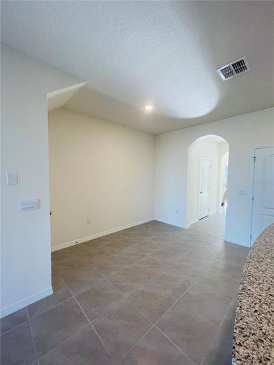 Image No.11-3 Bed Townhouse for sale