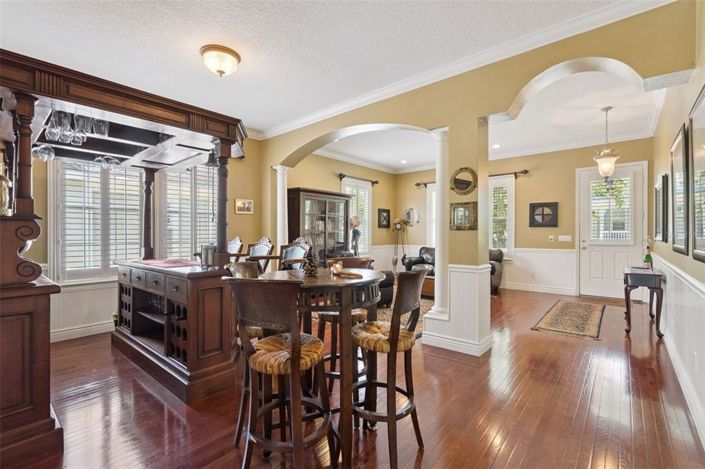 Image No.9-5 Bed House for sale
