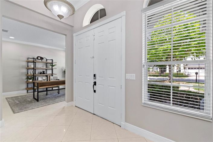 Image No.14-5 Bed House for sale