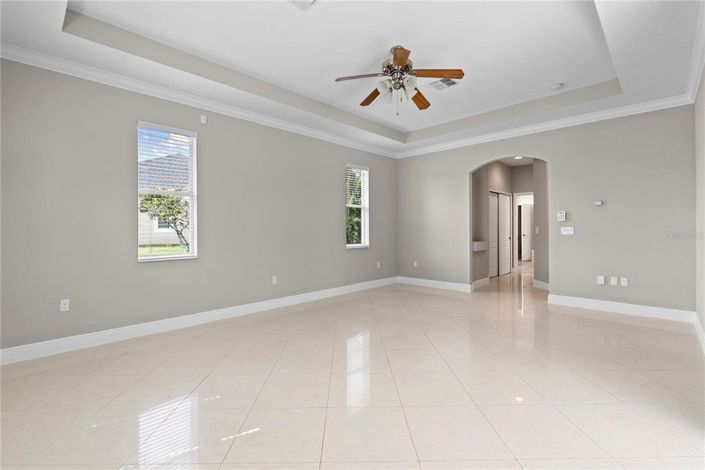 Image No.15-5 Bed House for sale