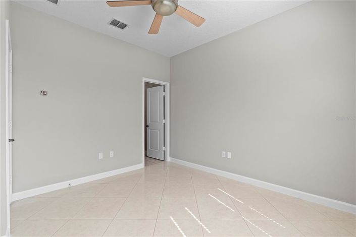 Image No.25-5 Bed House for sale