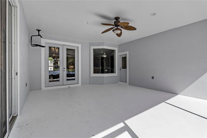 Image No.37-5 Bed House for sale