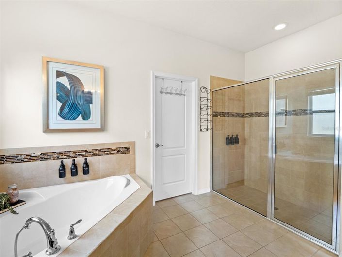 Image No.36-5 Bed House for sale