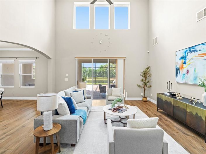 Image No.6-5 Bed House for sale