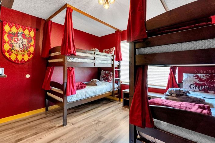 Image No.32-7 Bed House for sale