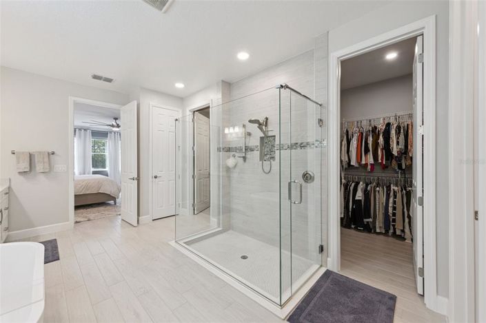 Image No.13-4 Bed House for sale