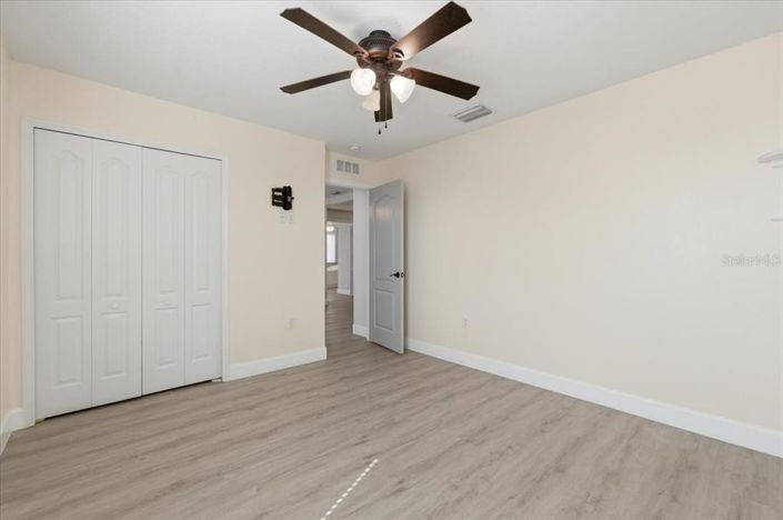 Image No.48-5 Bed House for sale