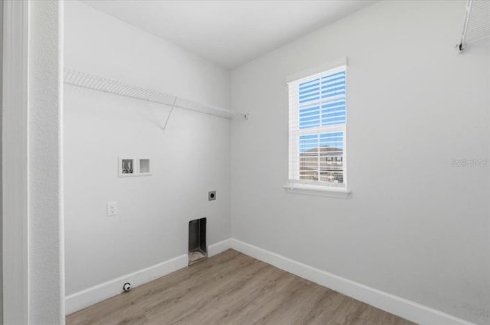 Image No.54-5 Bed House for sale