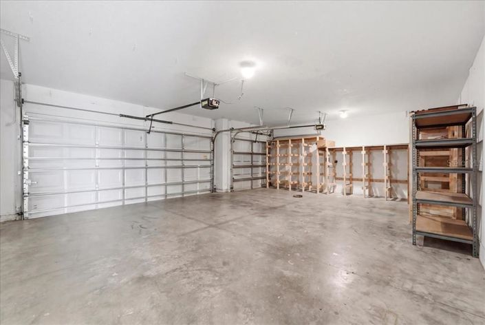 Image No.57-5 Bed House for sale