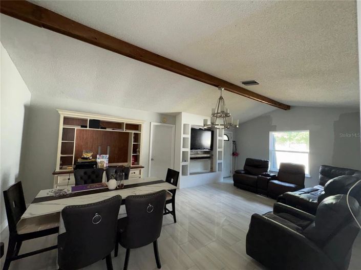 Image No.12-2 Bed House for sale