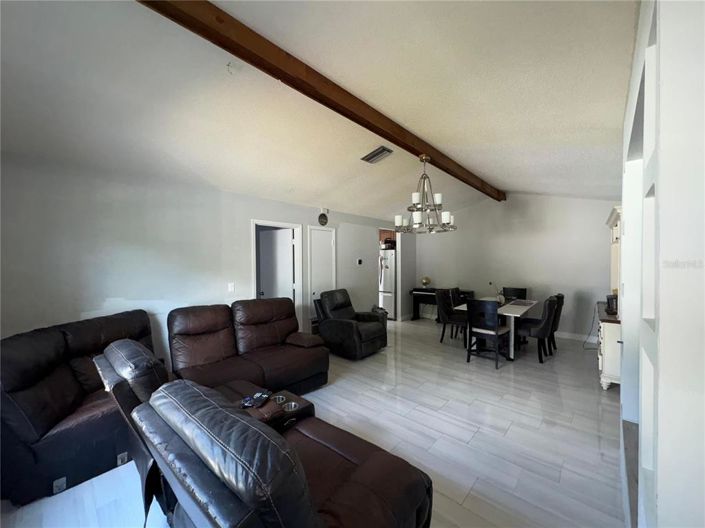 Image No.9-2 Bed House for sale