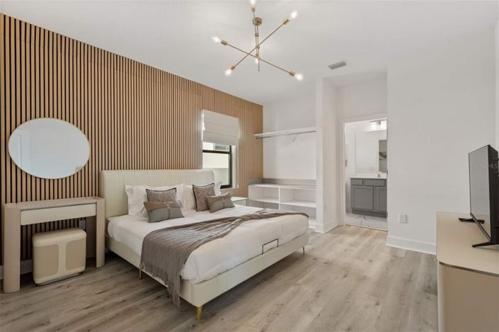 Image No.16-15 Bed House for sale