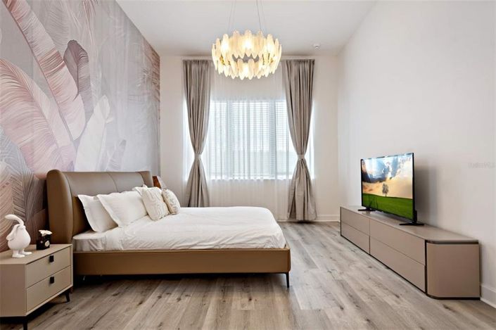 Image No.44-15 Bed House for sale