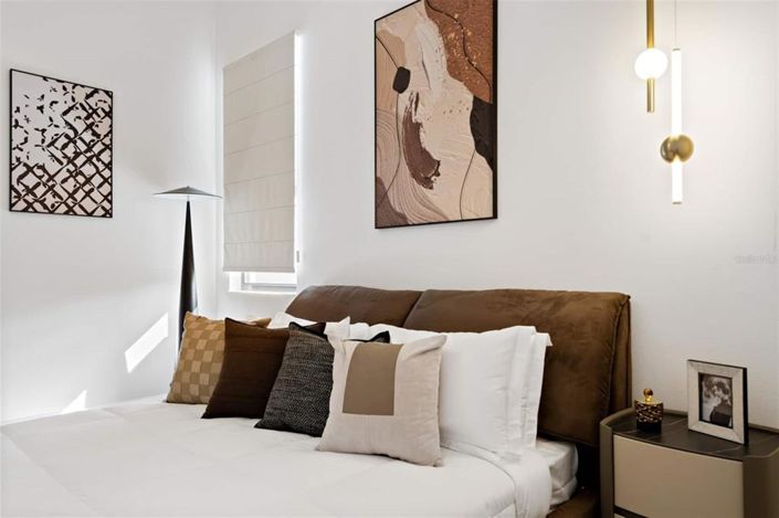 Image No.48-15 Bed House for sale