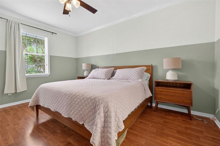 Image No.20-4 Bed House for sale