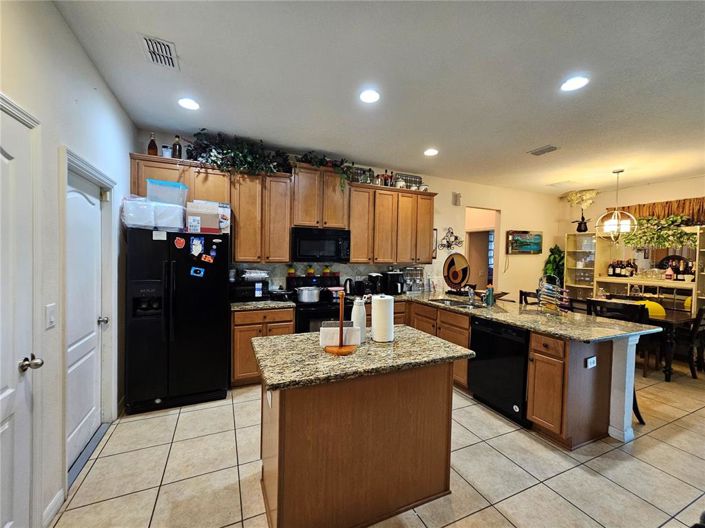 Image No.20-4 Bed House for sale