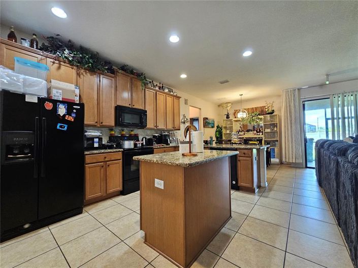 Image No.21-4 Bed House for sale